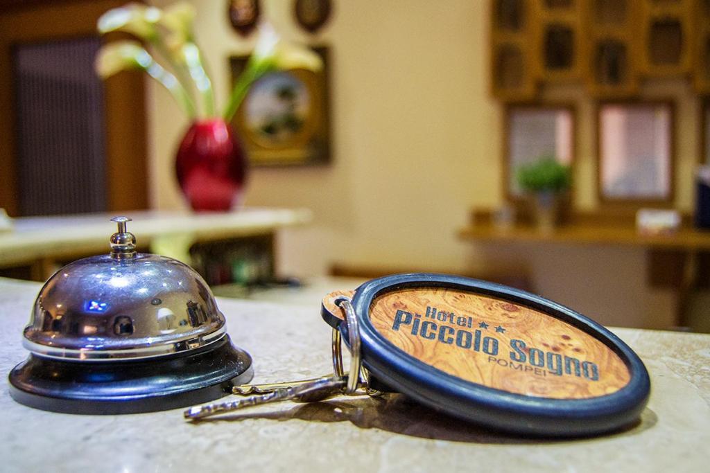 Hotel Piccolo Sogno بومبيي المظهر الخارجي الصورة