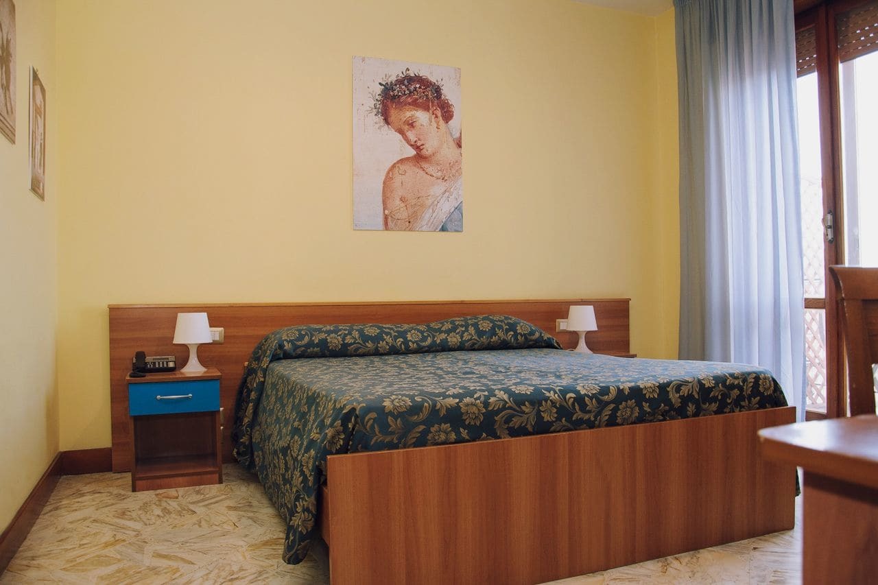 Hotel Piccolo Sogno بومبيي المظهر الخارجي الصورة
