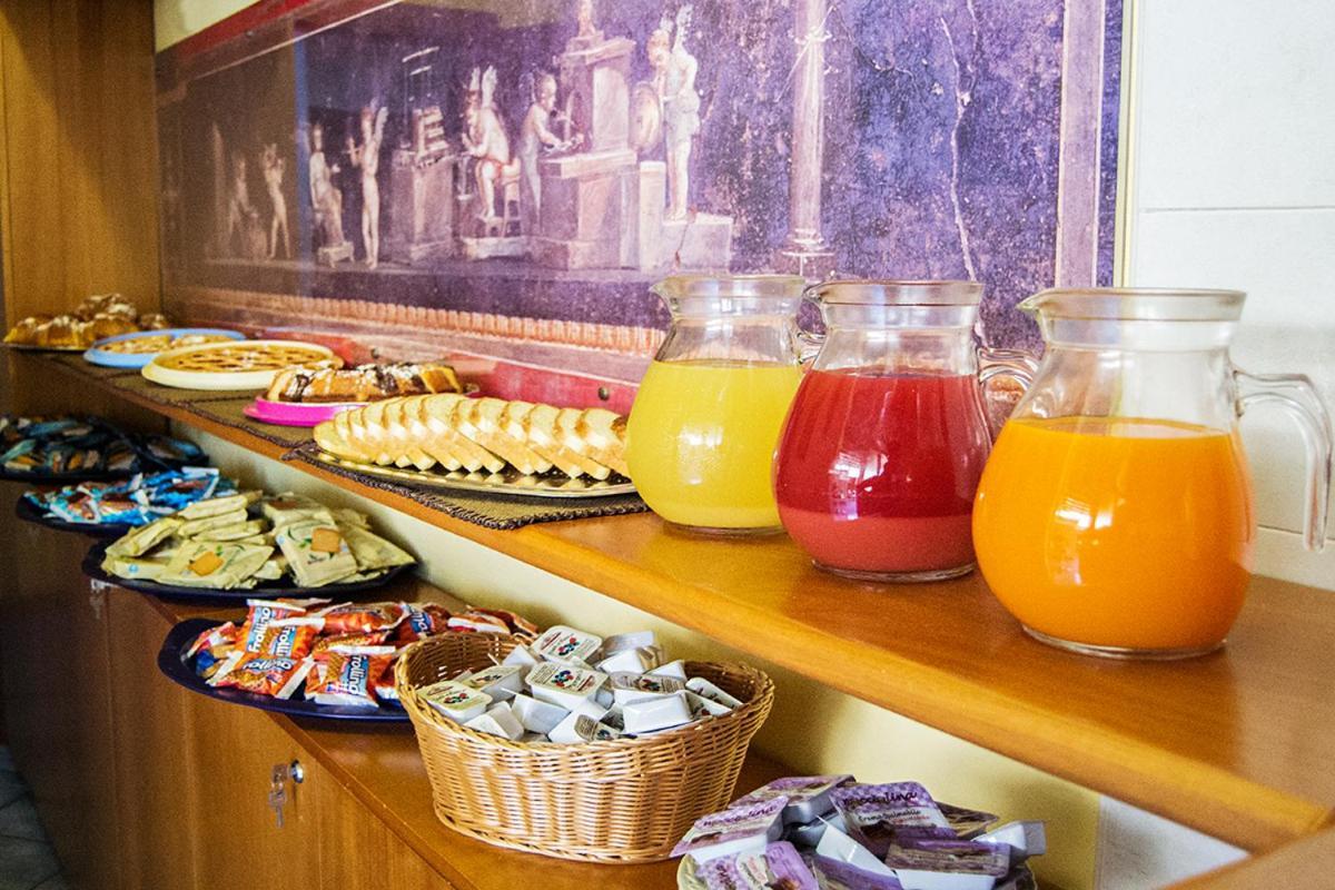 Hotel Piccolo Sogno بومبيي المظهر الخارجي الصورة