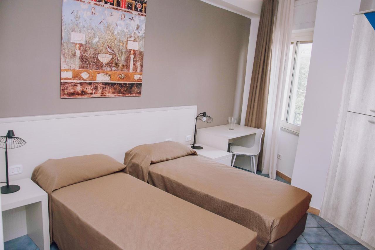 Hotel Piccolo Sogno بومبيي المظهر الخارجي الصورة