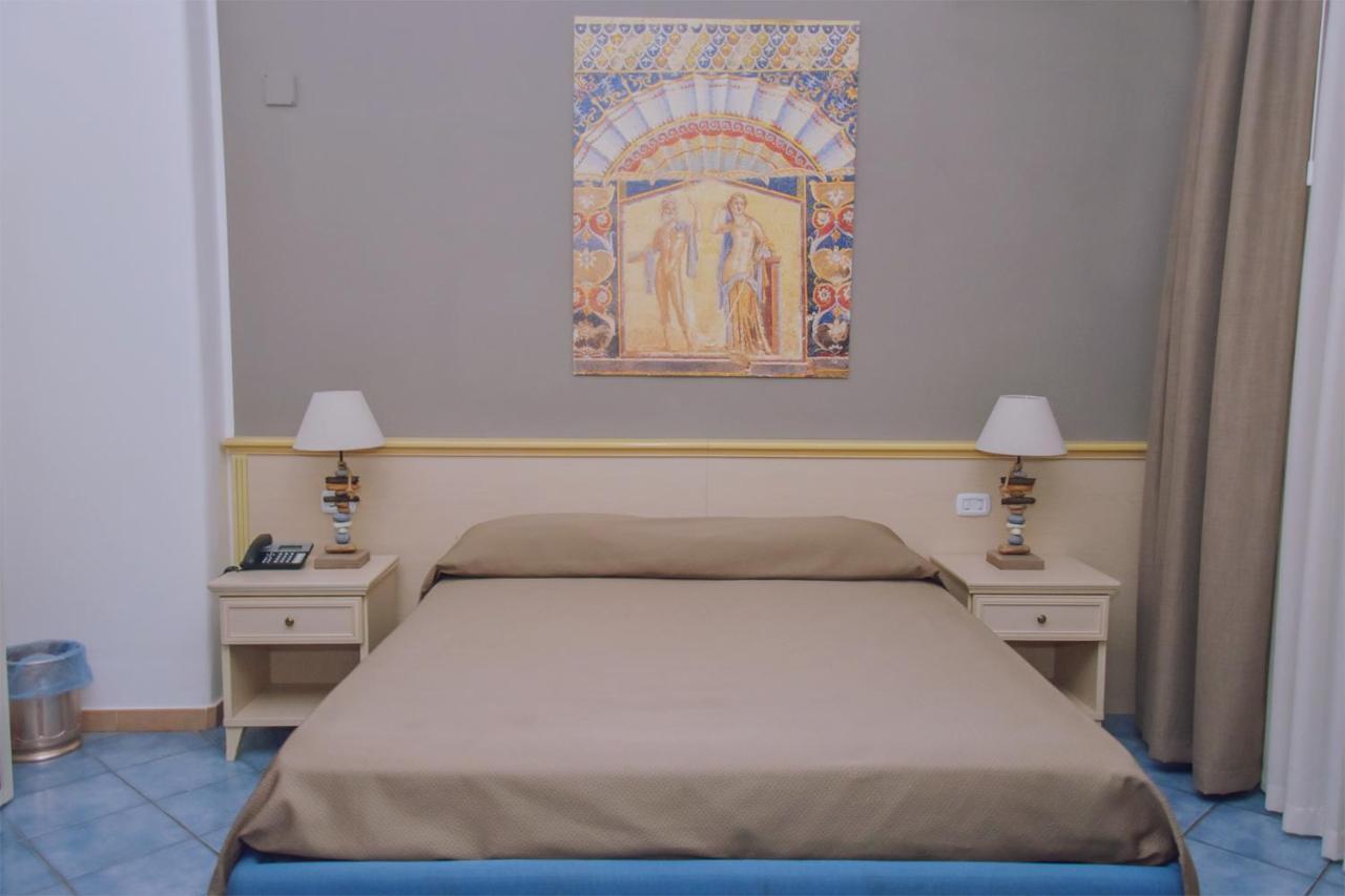 Hotel Piccolo Sogno بومبيي المظهر الخارجي الصورة