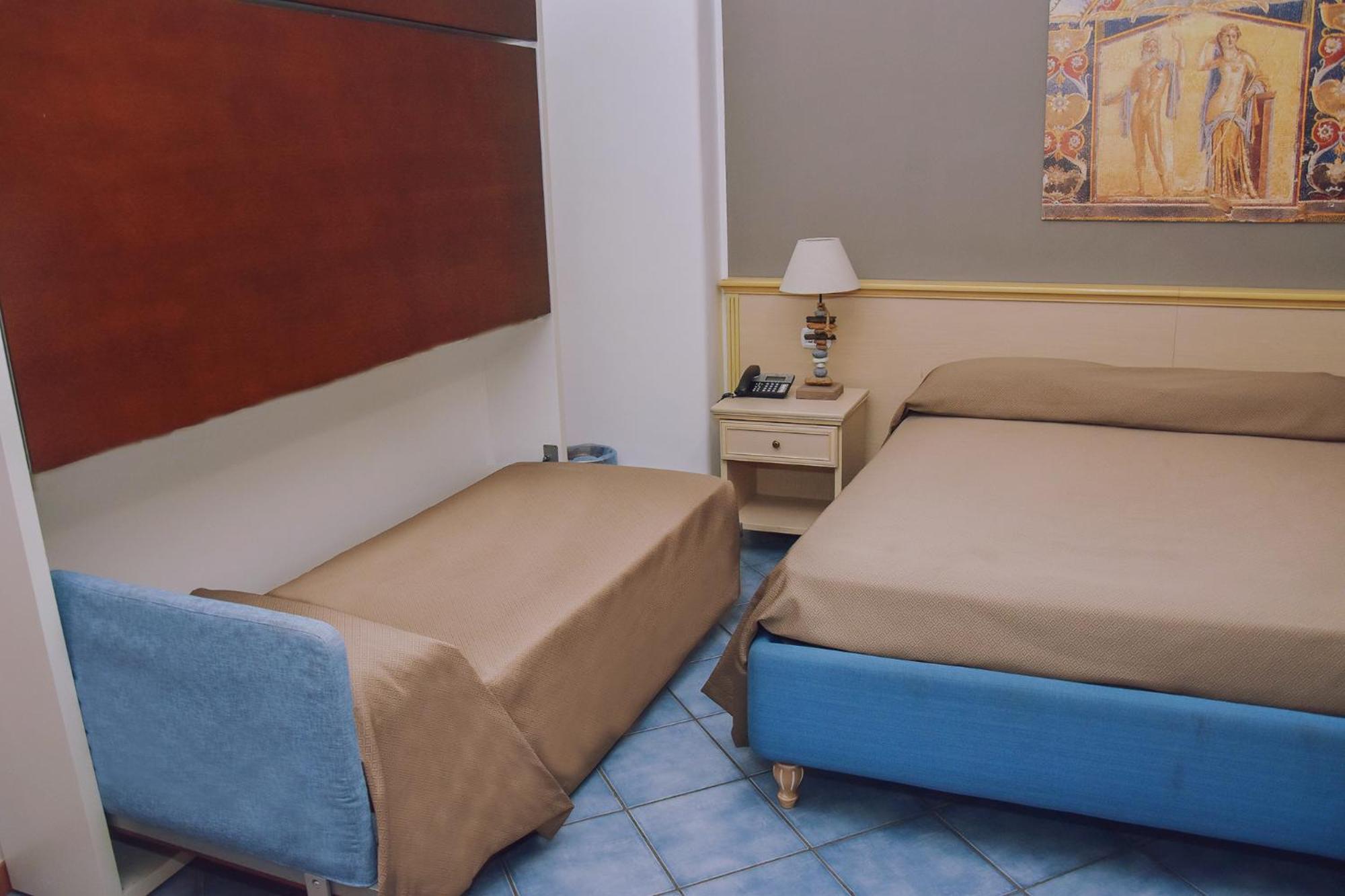 Hotel Piccolo Sogno بومبيي المظهر الخارجي الصورة