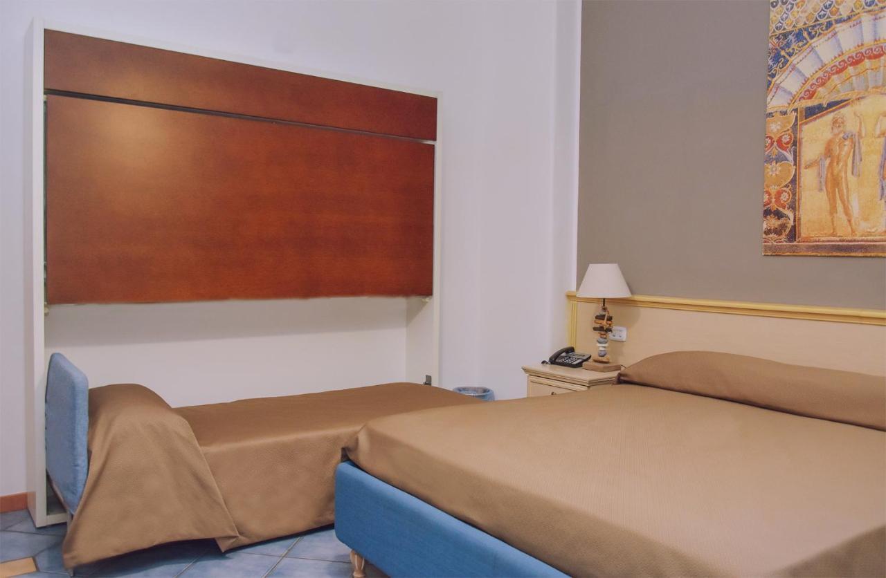 Hotel Piccolo Sogno بومبيي المظهر الخارجي الصورة