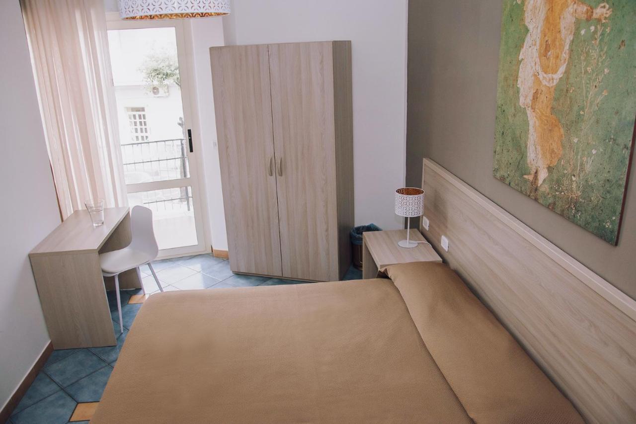 Hotel Piccolo Sogno بومبيي المظهر الخارجي الصورة