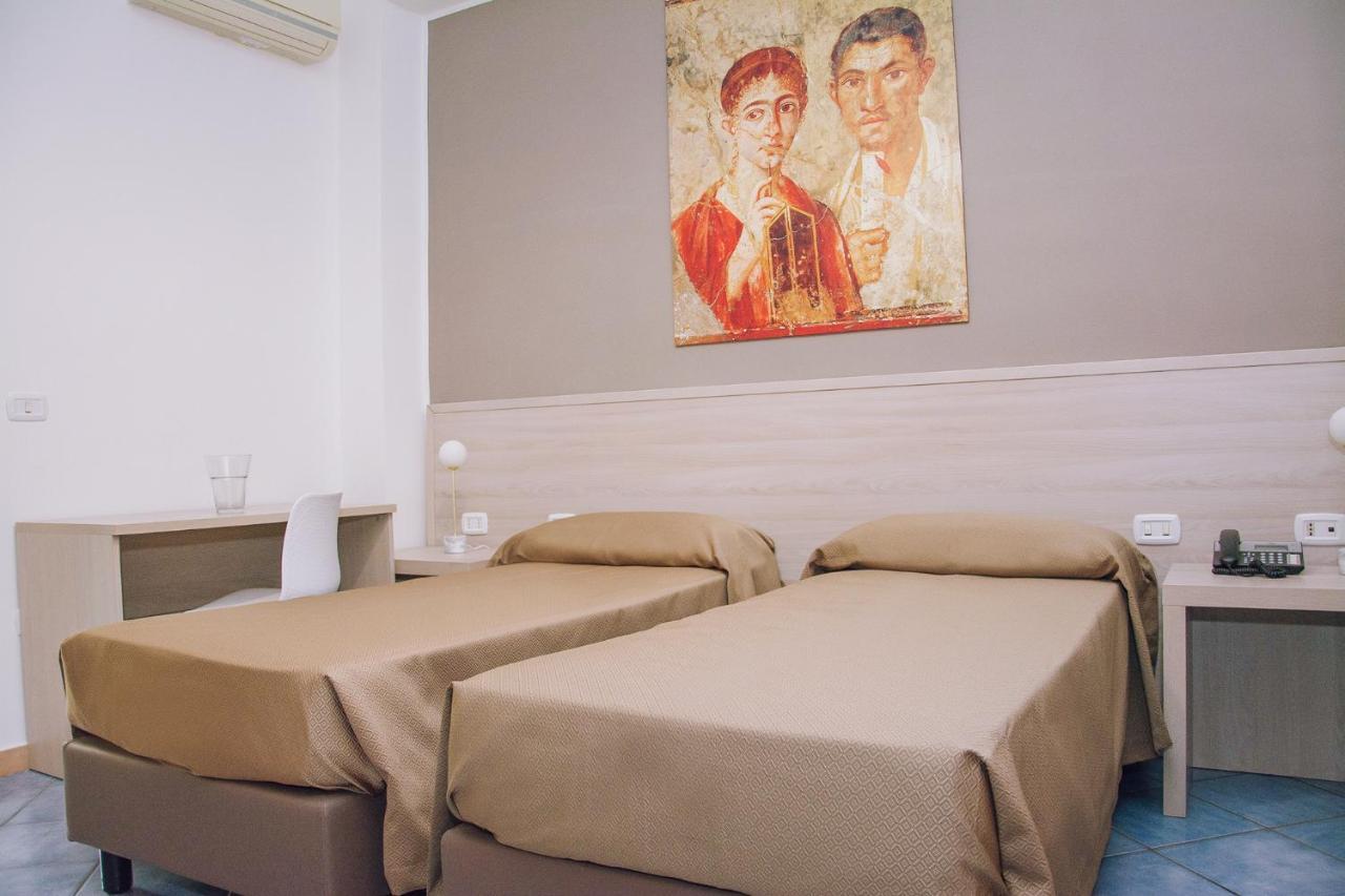 Hotel Piccolo Sogno بومبيي المظهر الخارجي الصورة
