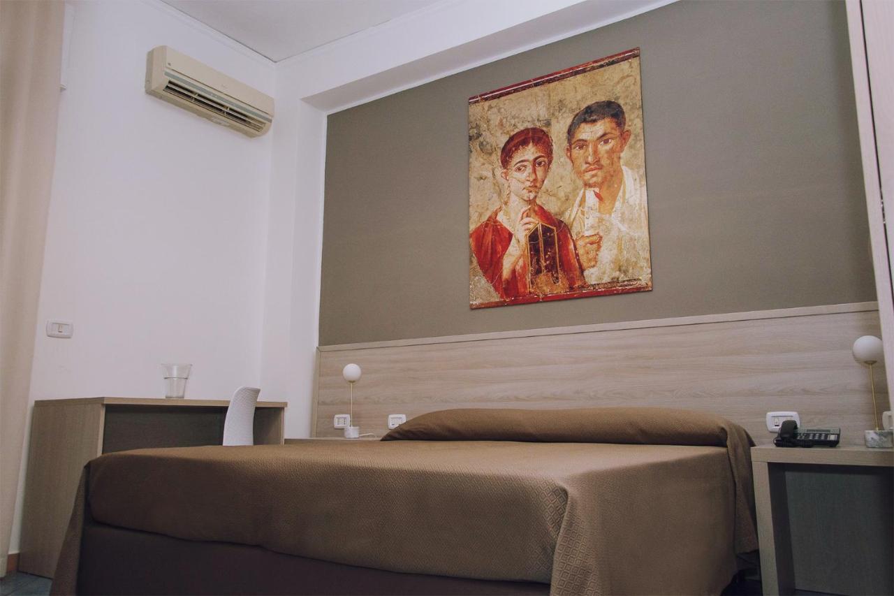 Hotel Piccolo Sogno بومبيي المظهر الخارجي الصورة