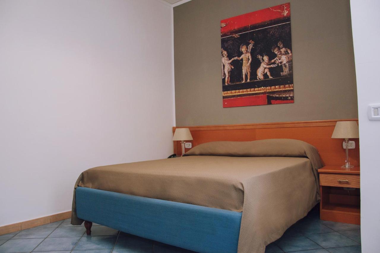 Hotel Piccolo Sogno بومبيي المظهر الخارجي الصورة