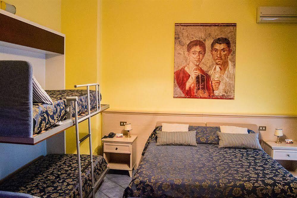 Hotel Piccolo Sogno بومبيي المظهر الخارجي الصورة